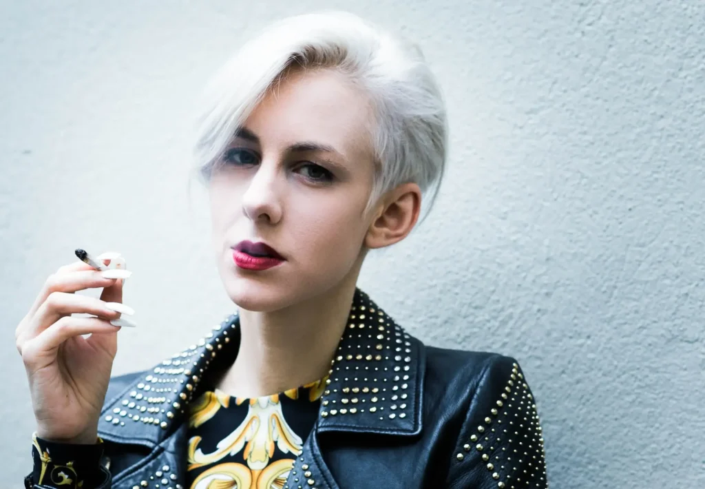 Lisa Eckhart Lebensgefährte – Einblicke in Privatleben, Beziehung und Partnerschaft Lisa Eckhart Lebensgefährte – Einblicke in Privatleben, Beziehung und Partnerschaft