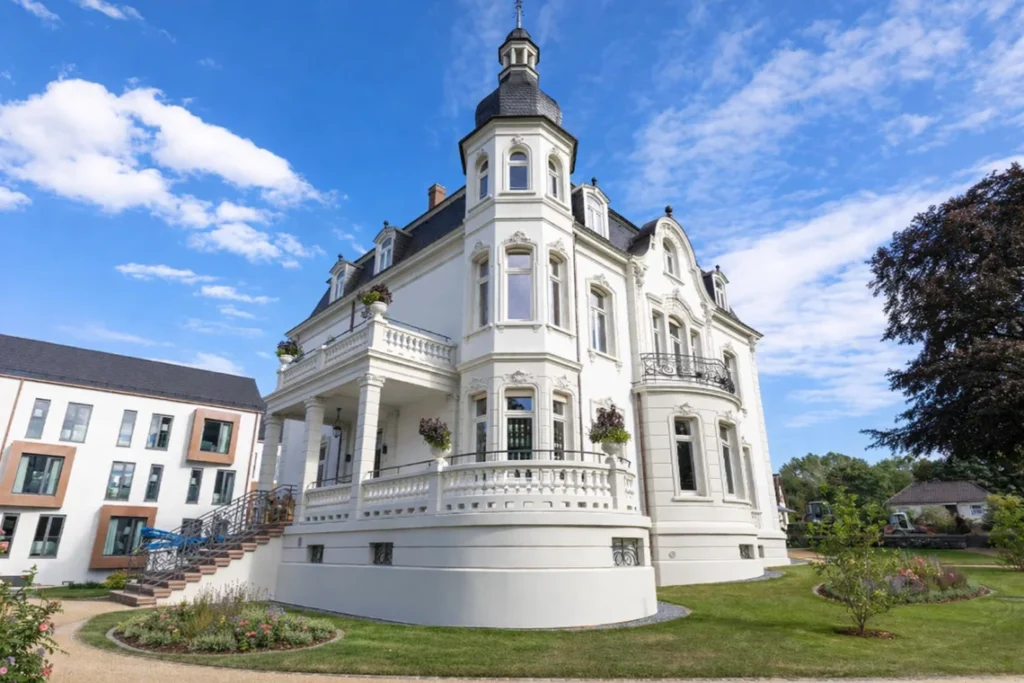 Friedhelm Loh Villa – Ein Blick in das exklusive Anwesen eines deutschen Industrie-Visionärs