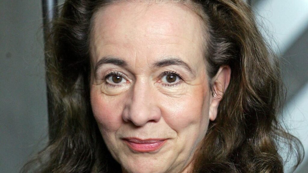 Gestorben: Schauspieler und Darstellerinnen aus „Rote Rosen“ – Ein umfassender Überblick über Todesfälle, Erinnerungen und Vermächtnisse